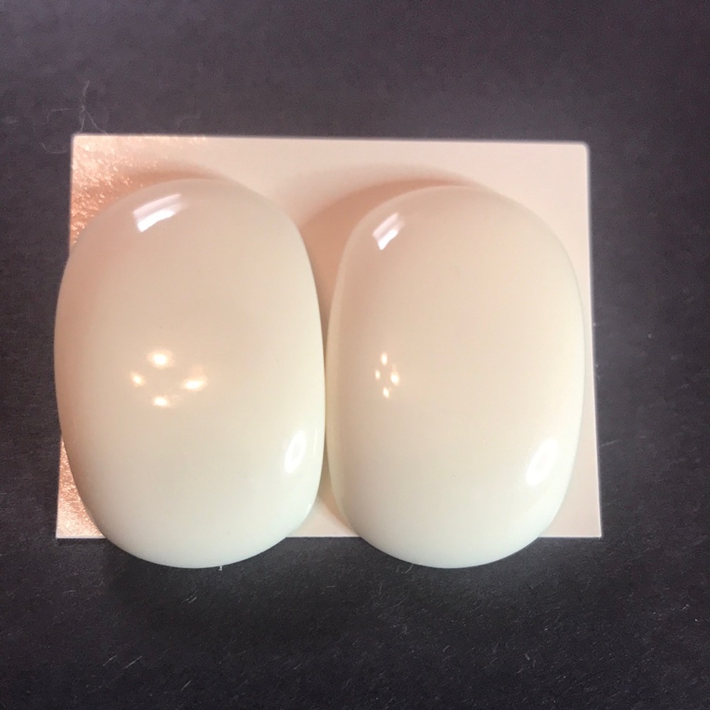 Avon Summer Naturals Pierced Earrings with Surgical Steel Posts